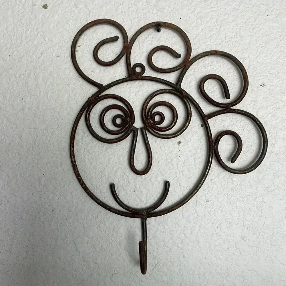 Girl Silloette Rod Iron‎ Hook